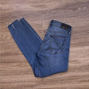 Kendall and Kylie The Ultra Babe Skinny Jean